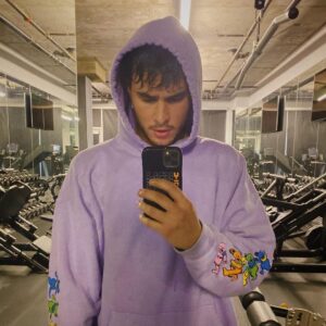 Kian Lawley Instagram - hope ur having a good n productive day 🙂