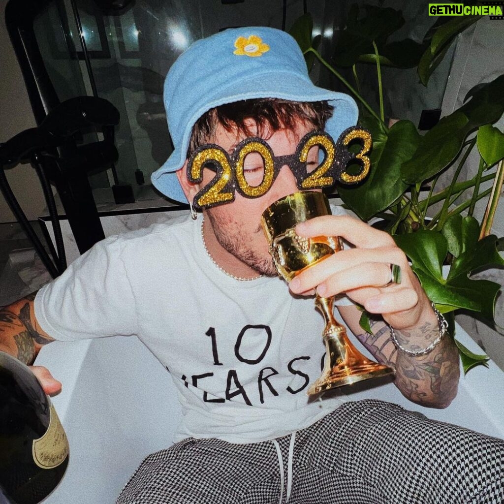 Kian Lawley Instagram - 10 YEAR ANNIVERSARY 🥳 HAPPY 2023