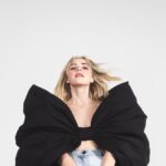 Kiernan Shipka Instagram - Big bow time. 🍎 #NinaRicci​ #NinaLeParfum​ #NinaTheOriginalFragrance​