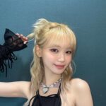 Kim Chae-won Instagram - 🖤🦢