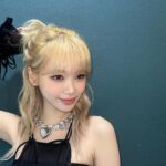 Kim Chae-won Instagram - 🖤🦢