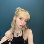 Kim Chae-won Instagram - 🖤🦢