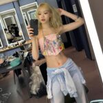 Kim Chae-won Instagram - 첫 금발😗