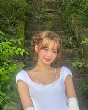 Kim Chae-won Instagram - 