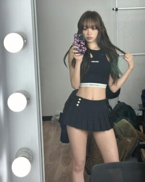Kim Chae-won Instagram - 🐱