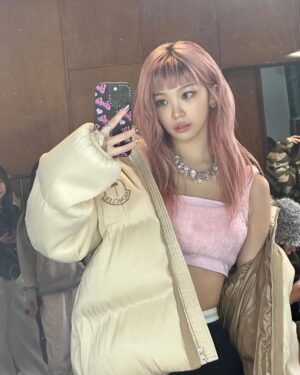 Kim Chae-won Instagram - EASY