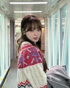 Kim Chae-won Instagram - ❄️

#광고 #LVGO14 #louisvuitton
