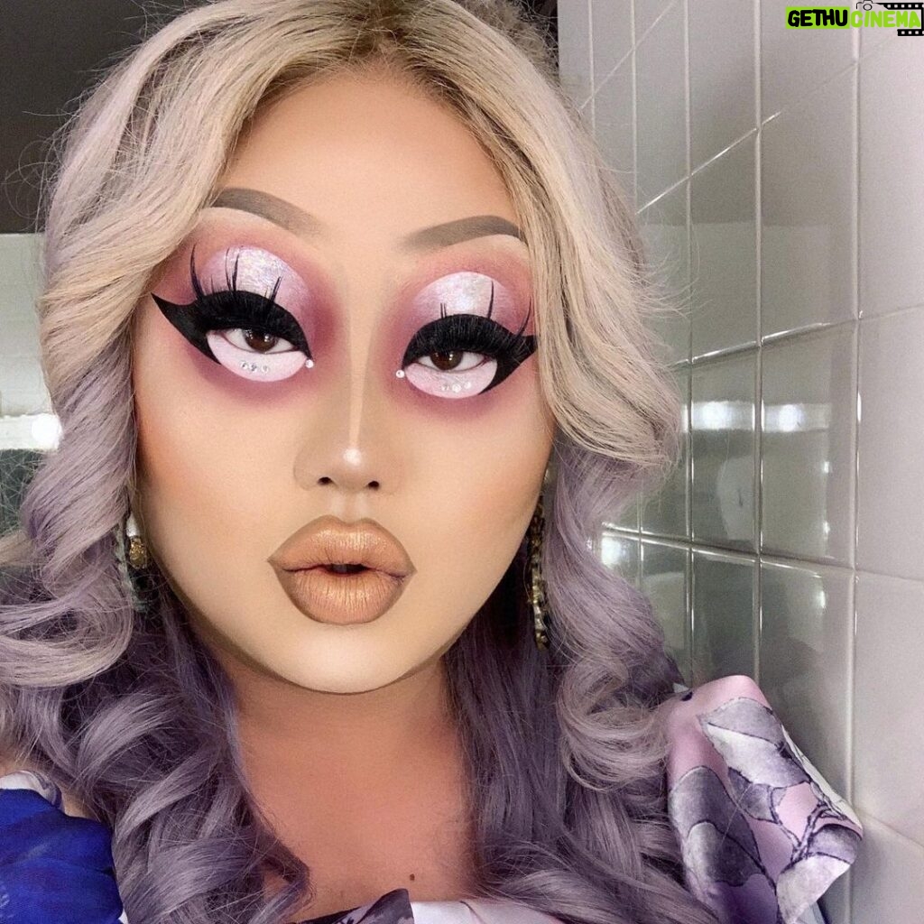 Kim Chi Instagram - I have nothing but amazing things to say about the last decade! Got to work with so many brands and people I love and admire, got to launch @kimchichicbeauty and got to see the world! Here’s to a whole new chapter and wishing everyone nothing but success in this new decade! Happy new year!