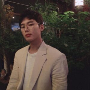 Kim Dong-hee Instagram - 🌿