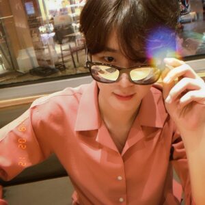 Kim Dong-hee Instagram - 😎