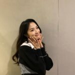 Kim Hye-yoon Instagram - 어제 영화 보러 와주신 모든 분들께 정말 정말 감사하고 제가 많이 애정합니다...❤️ #불도저에탄소녀 #4월7일개봉
