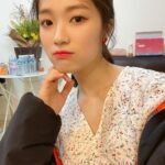 Kim Hye-yoon Instagram - 🌸🌺🌼🌻 Hair @aluu_minseon Make up @aluu_hanhyunjae85