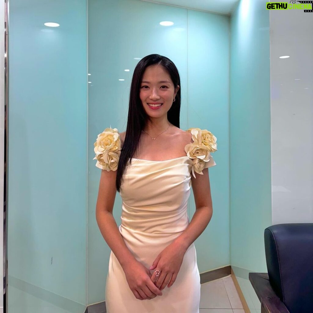 Kim Hye-yoon Instagram - 1년만에 다시 만난 대종상영화제🤍 수상하신 모든 분들 축하드립니다🌟