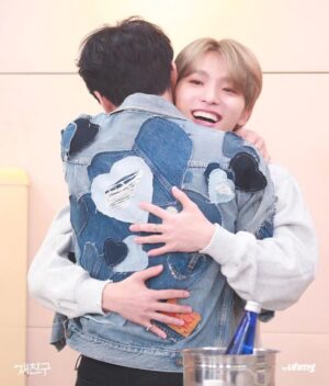 Kim Jae-joong Instagram - 사랑하는 우리 디노는 내친구 재친구❤️
#디노
#세븐틴
#seventeen 
#재친구