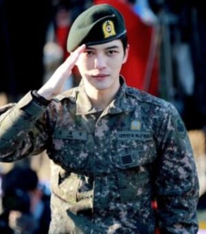 Kim Jae-joong Instagram - 사진첩 보다 옛생각이 나네