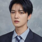 Kim Jae-joong Instagram - 왜 나같지 않을까🤔