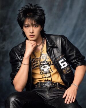 Kim Jae-joong Instagram - 왜 나같지 않을까🤔