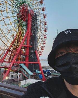 Kim Jae-joong Instagram - 혼자서도 잘 노는중