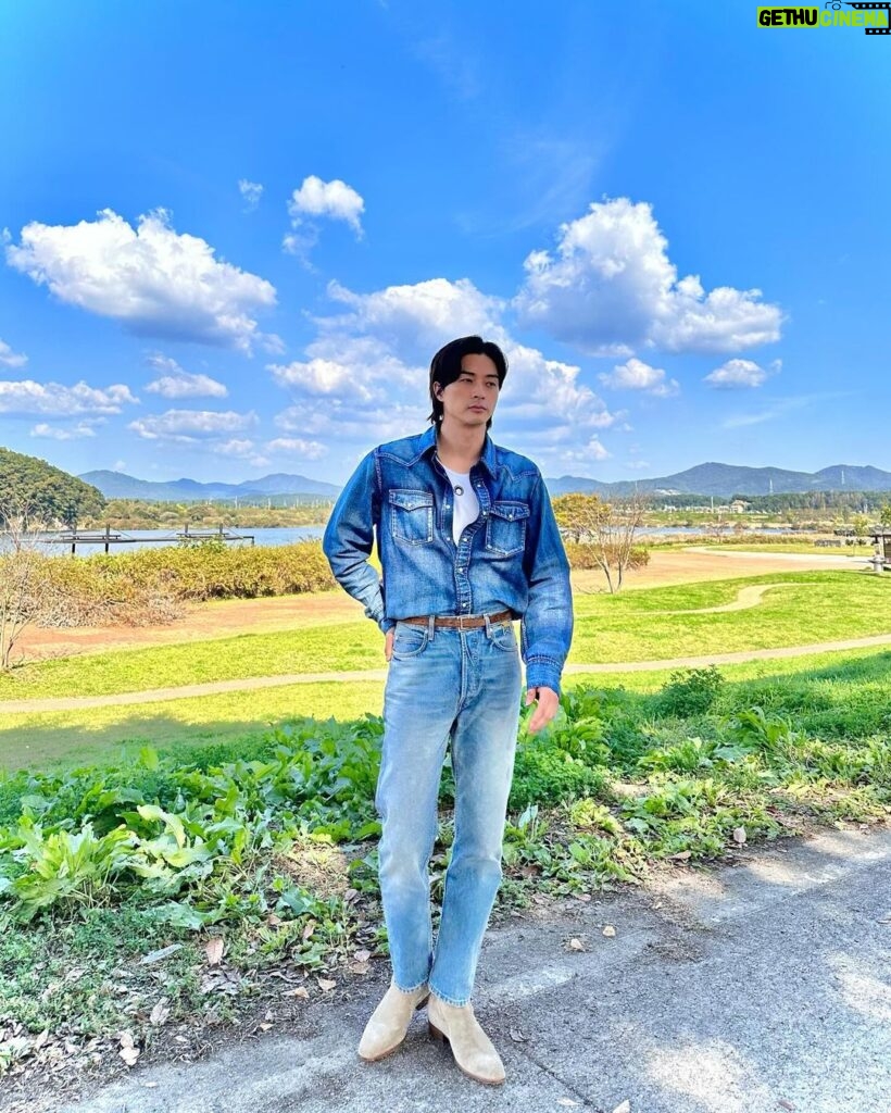 Kim Ji-hun Instagram - _ #허영만의백반기행 TV조선 오늘 8시요💙