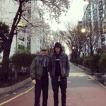 Kim Ji-soo Instagram - 꽃샘추위길. 감기 조심하세요 :)