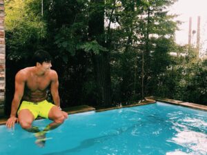 Kim Jong-kook Instagram - #TB Yea.. One of ma favorite things to do... #ChillinByThePool #MissIt #JustEnjoyingThisHotWeather 좋단다... ㅋㅋㅋ #수영장 #또가고싶다 #너무좋아 #태닝 #운동 #여름 #덥다고짜증내지말자 #여름이니까더운거다 #더워야지