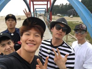 Kim Jong-kook Instagram - Finally..! Almost after 20 years of #Friendship , Our very first trip all together!! #DragonBrothers  #Memories #Goodfellas #76 #ImTheOnlyBachelor #EnvyUGuys #OneNOnly 야.. 다같이 여행 함 오는데 거의 20년 걸렸네 ㅋ 근데.. 너무 좋다.. ㅎ #95년도첨만난 #차태현 #97년도 #홍경인 #98년도 #홍경민 #장혁 #참오래봤다 #오래살자 #나만총각 #부러운쉐끼덜 #기다려 #ㅋㅋㅋ #용띠클럽 #이렇게웃겨도되나싶다