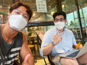 Kim Jong-kook Instagram - 회의중에 구독자 200만명 달성.. ㅎ 이게 뭔일인지.. 너무 감사합니다! #잘할게요 #유튜브 #짐종국 #김종국 #구독자200만 
2M subscribers!! We got this good news while we were havin a meetin bout #Youtube #GymJongKook !! Thank u soooo much!! I’ll keep grindin!!!