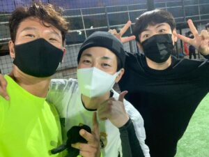 Kim Jong-kook Instagram - #FC타이거 #출석잘해라 #지켜본다 #딘딘이여수에서바로왔답니다 #생색은아주 ㅋㅋㅋ #FCTiger #BeenALongTime #DontSkipSoccer #KeepAnEyeOnU