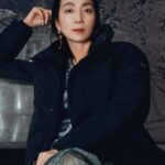 Kim Joo-ryoung Instagram – #bazaarmagazine #12월호 #december #김주령 #코오롱안타티카 🌹@harpersbazaarkorea