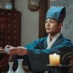 Kim Min-jae Instagram - #조선정신과의사유세풍2 #오늘밤 #10시30분 #tvN #수목드라마 오늘밤은 술한잔 해야겠다😵