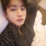 Kim Min-seok Instagram - 아름다운 밤이에요!