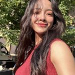 Kim Se-jeong Instagram - ☀️❤️🐎 @longchamp