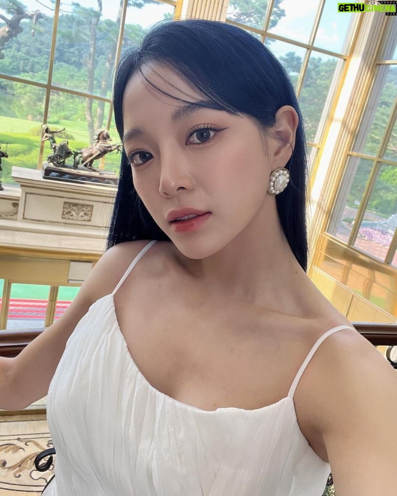 Kim Se-jeong Instagram - Top