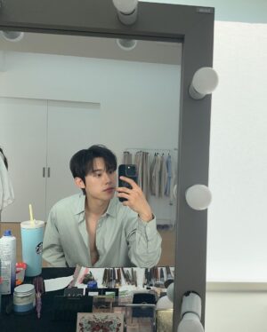 Kim Sung-cheol Instagram - 🌞
