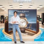 Kim Young-kwang Instagram - 파네라이 더 현대 팝업에 다녀왔어요. @panerai #panerai #파네라이 #파네라이라디오미르 #아일린의항해