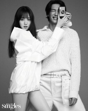 Kim Young-kwang Instagram - #싱글즈 #🫶🏻 #사랑이라말해요 #화보  곧  다른사진도 올릴께요~