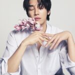 Kim Young-kwang Instagram - #elle #화보 #😎 #사랑이라말해요