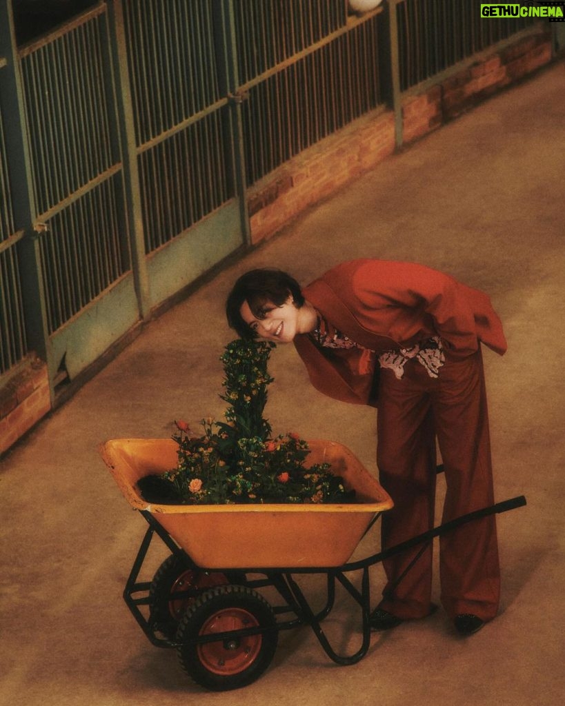 Kim Yu-gyeom Instagram - [유겸 (YUGYEOM)]💚💚💚 ㅤ Concept Photo - GREEN(IGOT7) ver. ㅤ FIRST ALBUM [TRUST ME] 2024. 2. 21. WED. 6PM (KST)ㅤ (Pre-Order Link in @aomgofficial bio) ㅤ ㅤ 1. LA SOL MI 2. 빛이나 (Feat. SUMIN) 3. Be Alright (Feat. punchnello) 4. 1분만 5. Steppin 6. 나의 그녀는 7. LOLO 8. WUH 9. Ponytail (Feat. Sik-K) 10. Dance 11. 허리를 감싸고 12. Say Nothing (Feat. 이하이) 13. 우야야야 14. Summer Blues ㅤ @yugyeom #유겸 #YUGYEOM #TRUSTME #트러스트미 #AOMG