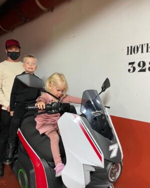 Kimi Räikkönen Instagram - Icecubes in Monaco.