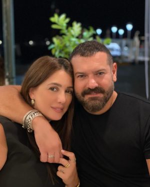 Kinda Alloush Instagram - كل سنة وانت طيب وناجح ومبسوط ياحبيبي وسبب حياتي وسعادتي…🎂🎂😍😍😘😘
I will love you till death do us part ❤️❤️❤️