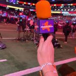 Kira Kosarin Instagram - reporting live from Las Vegas for #SuperbowlLVIII #SBOpeningNight w @nickelodeon & @cbstv 🫡🏈💚 Allegiant Stadium