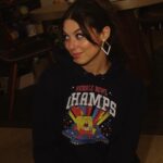 Kira Kosarin Instagram - thanks for the #superbowl bowl fit @nickelodeon 🏈