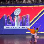 Kira Kosarin Instagram - reporting live from Las Vegas for #SuperbowlLVIII #SBOpeningNight w @nickelodeon & @cbstv 🫡🏈💚 Allegiant Stadium