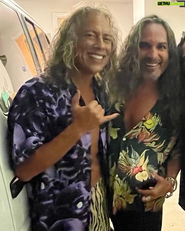 Kirk Hammett Instagram - Happy Bday to one of my bestest friends in the whole universe and beyond - I love you so much bro and am so grateful to be able to be your brother and to experience so much together , hope you have a marvelous day and many more like this , Much LOVE and ALOHA !!!! @bonsloth 🤘🙌🖤⚡🖤🙌🤘