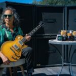Kirk Hammett Instagram - #tbt coffee and guitars !! ☕️ 🎸 🤙 #coffee by @muddywaterscoffeecompany photo📸by @brettmurrayphotography #greeny 🎸by @gibsonguitar