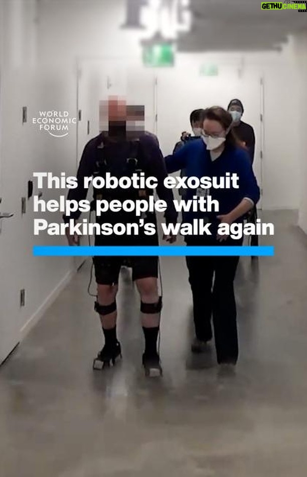Klaus Schwab Instagram - This wearable tech could help people living with Parkinson’s disease regain their independence. Learn more about how technology can transform patient care and treatment from the World Economic Forum’s Centre for Health and Healthcare by tapping on the link in our bio.