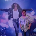 Konstantino Atanassopolus Instagram - Que filme!!! Acredito que nem preciso dizer muito a história whitney houston é incrível!!! JK Iguatemi