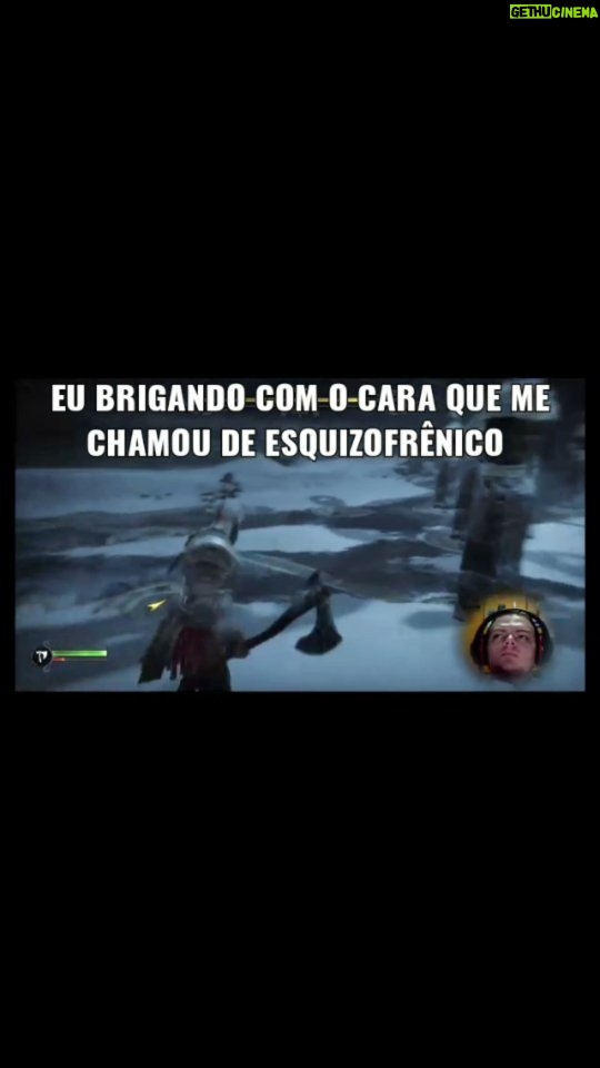 Konstantino Atanassopolus Instagram - Quase que não pego ele sorte que acertei!!! Meme!!! Lives todo dia no canal konstalok. #godofwar #godofwarragnarok #playstation #live #konstalok #memesbrasil