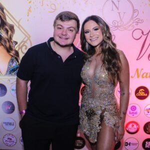 Konstantino Atanassopolus Instagram - Mais algumas fotos da festa de 1M de seguidores da Nathalia Valente. Uma festa top!!! 🎉🎊🔥