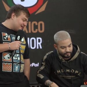 Konstantino Atanassopolus Instagram - Hoje na transmissão do @r6esportsbr do Major México. Agradeço ao @yuditamashiro e toda a equipe que é super gente boa amei fazer essa visita ❤💪✌🙏👊